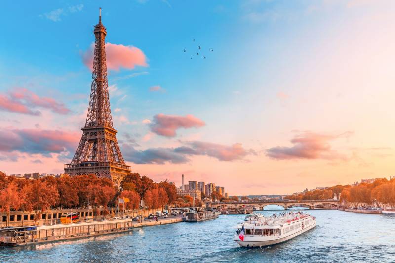 Glimpses Of Europe 8N - 9D Tour